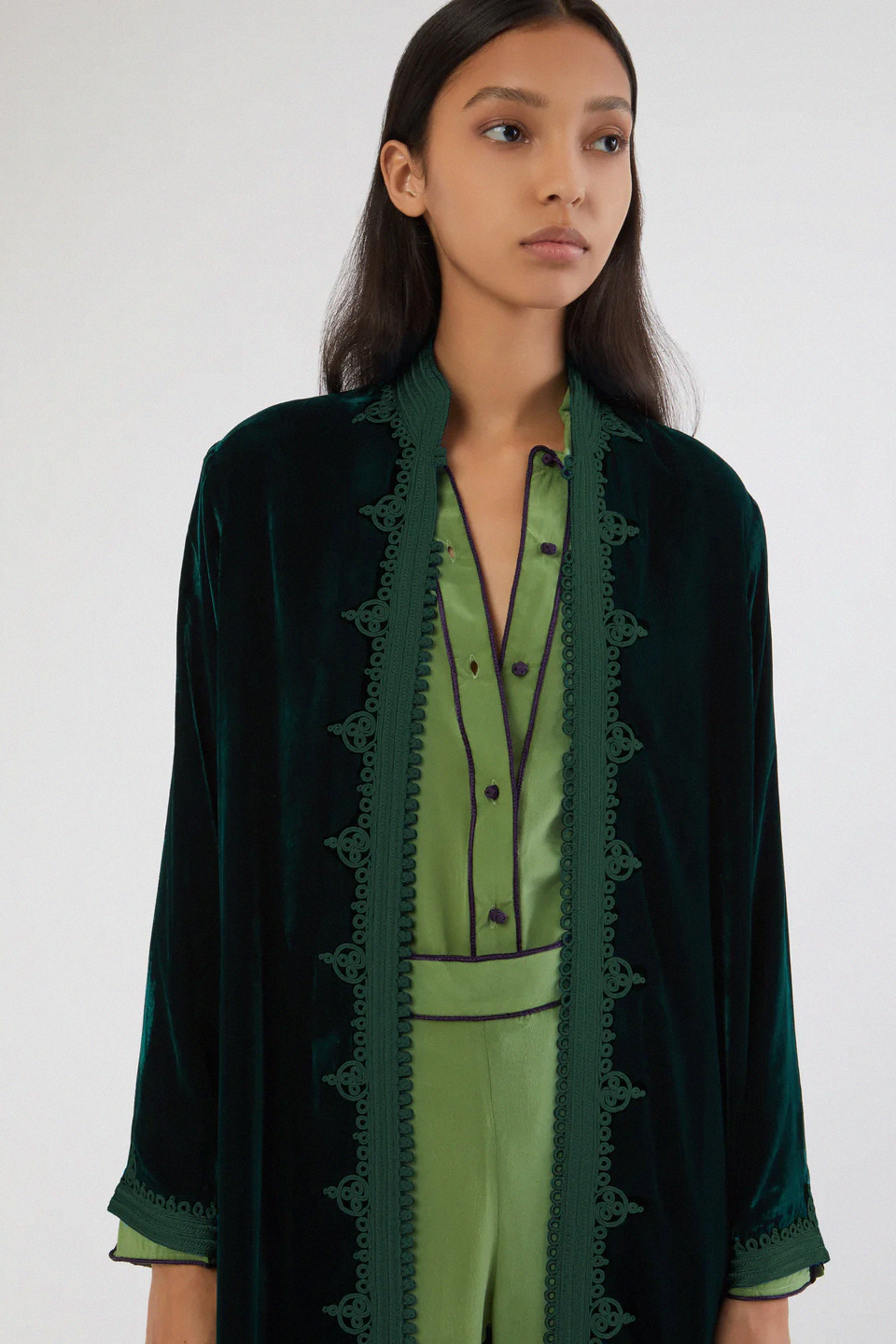 Leïla – Moroccan Velvet Coat