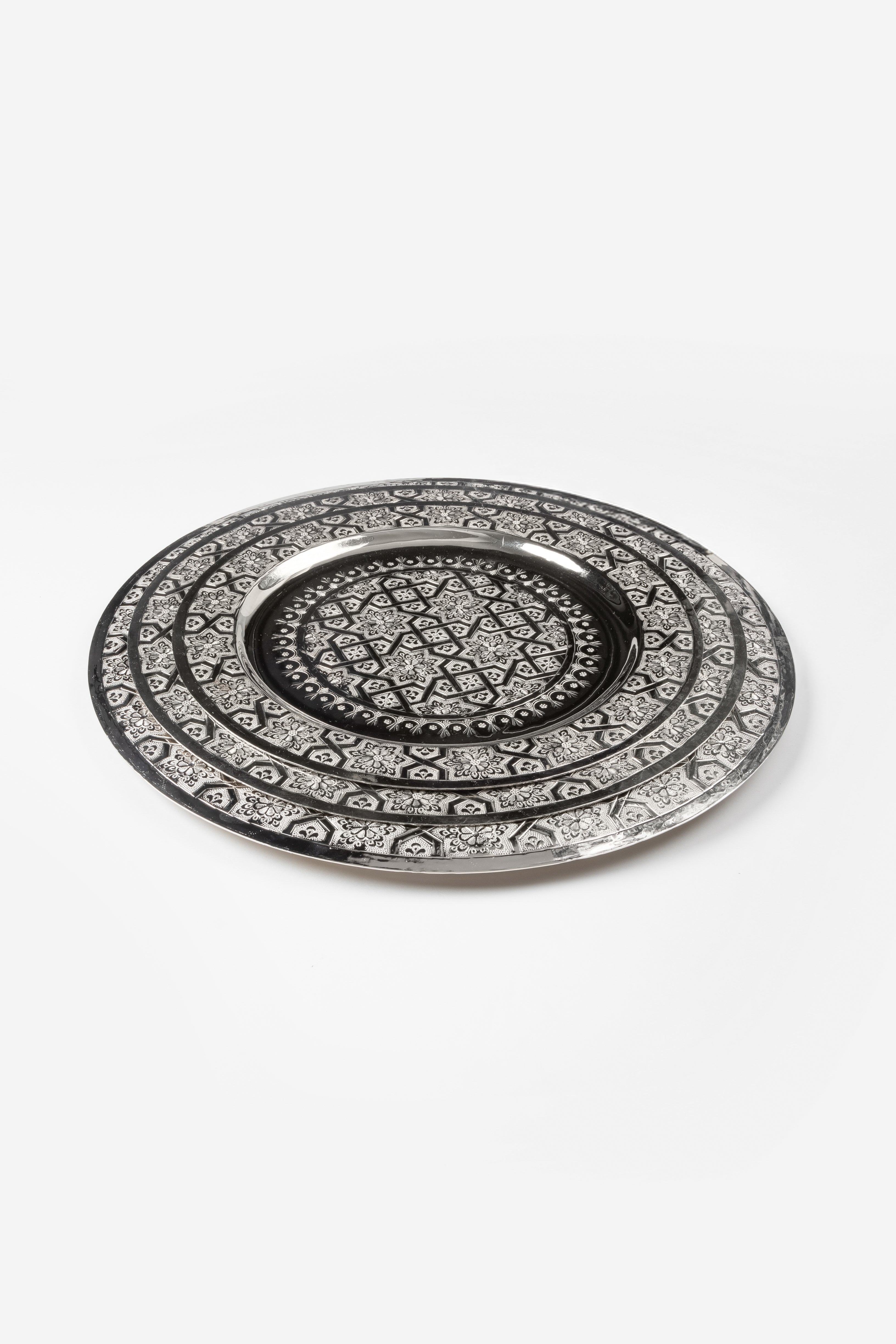 Amira – Plateau marocain aux gravures traditionnelles