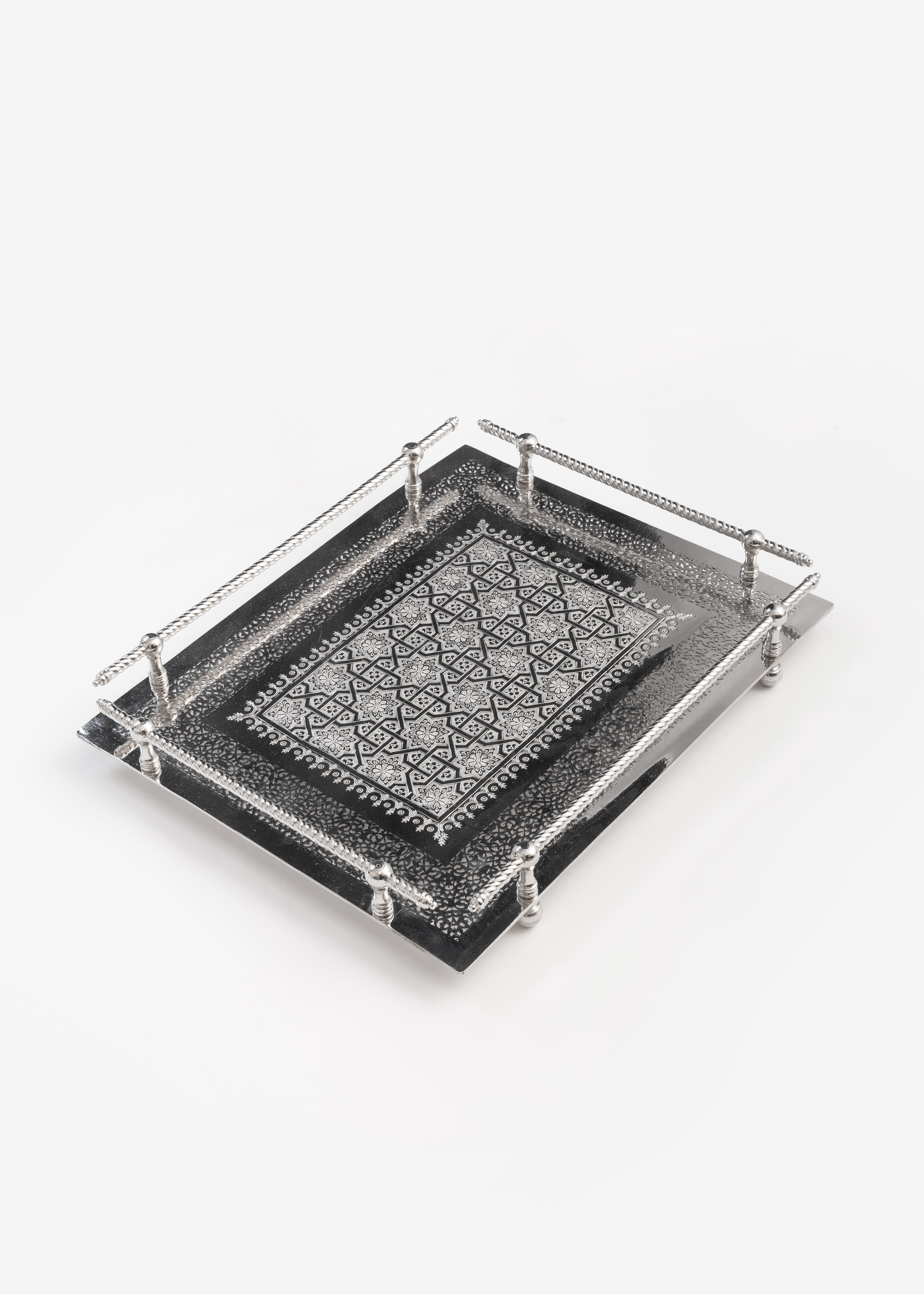 Hassna – Plateau marocain de luxe aux gravures traditionnelles