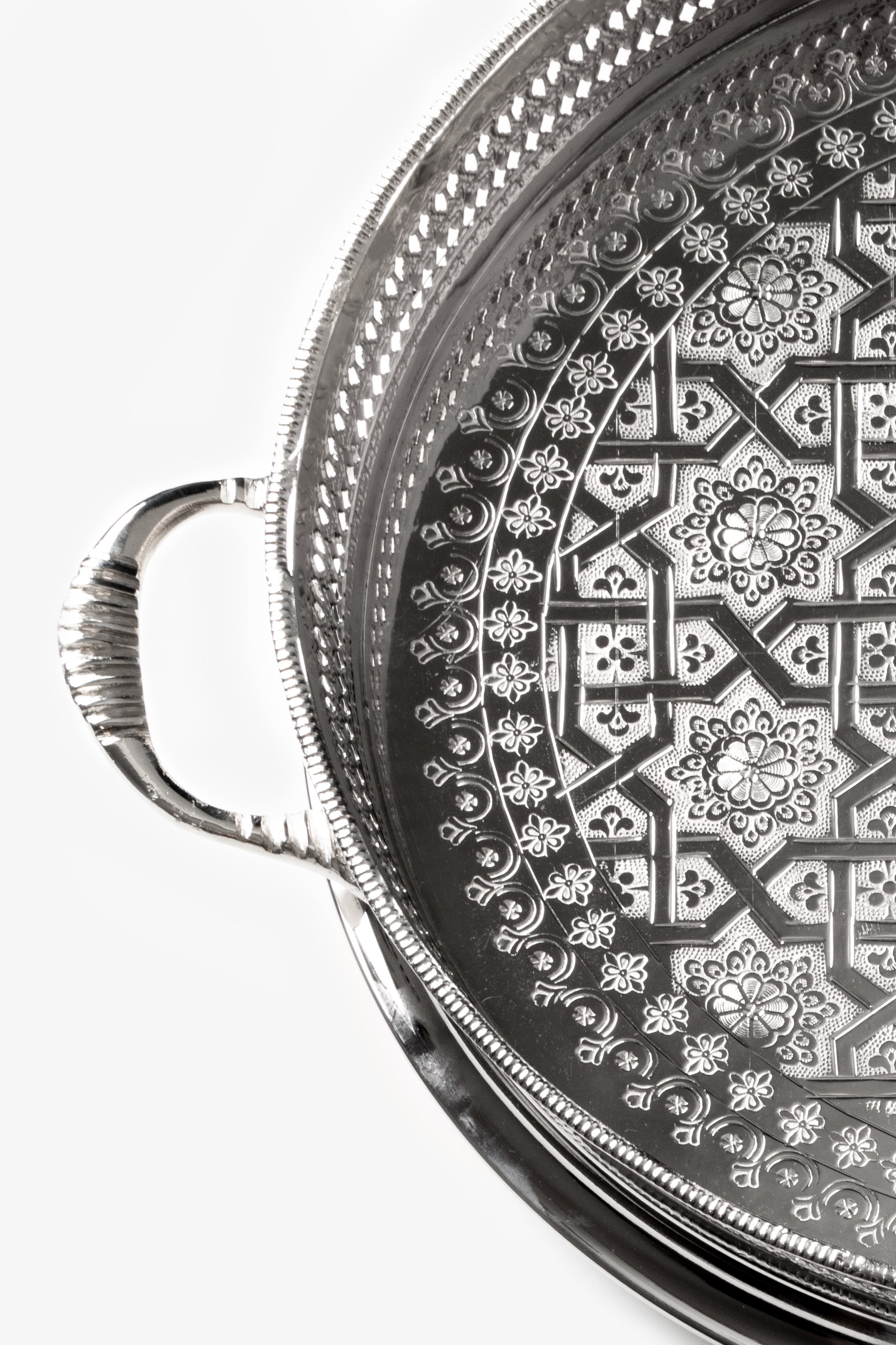 Fayza – Plateau Marocain de Luxe avec Gravures Traditionnelles