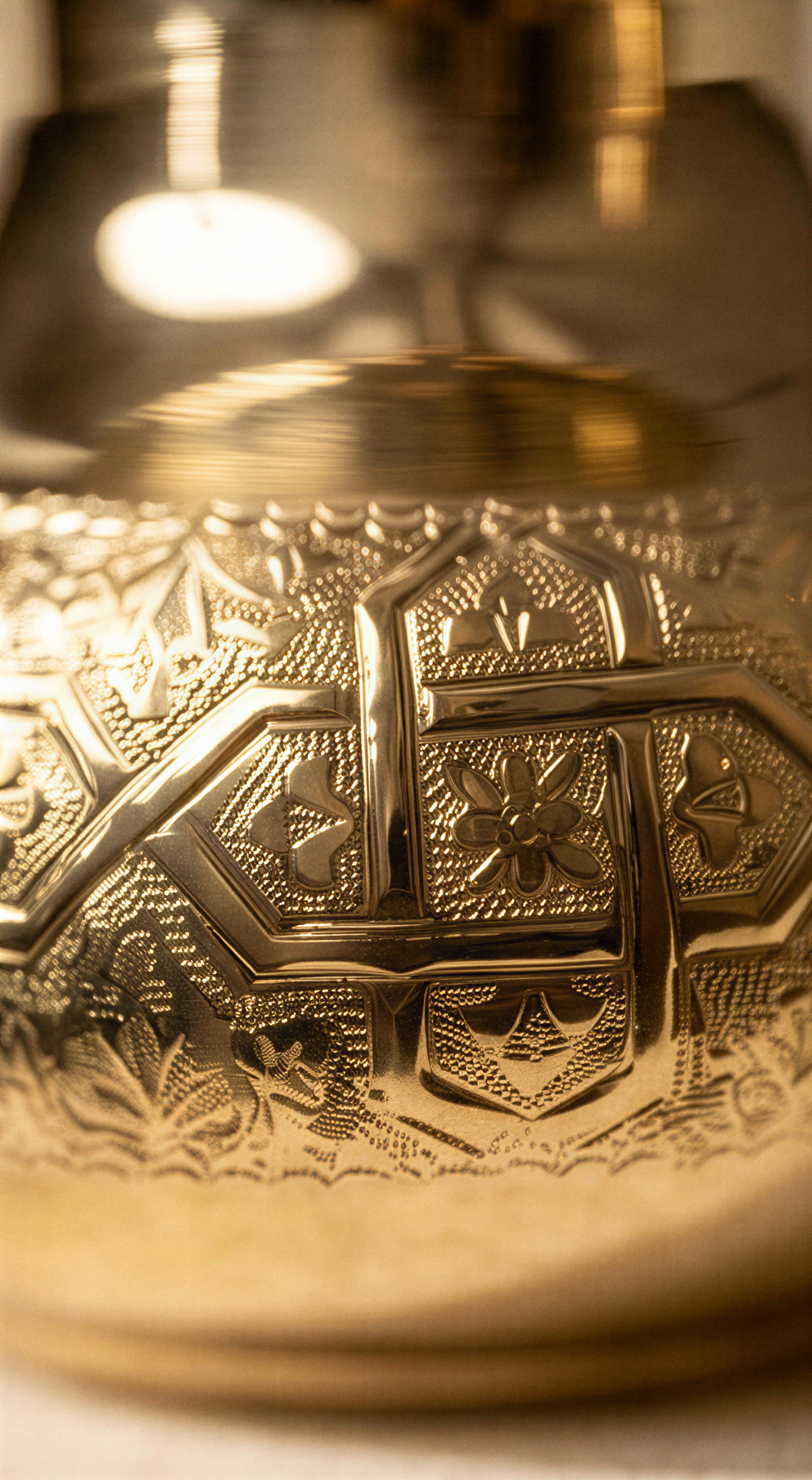 Kaïs – Théière Marocaine à Gravures Traditionnelles