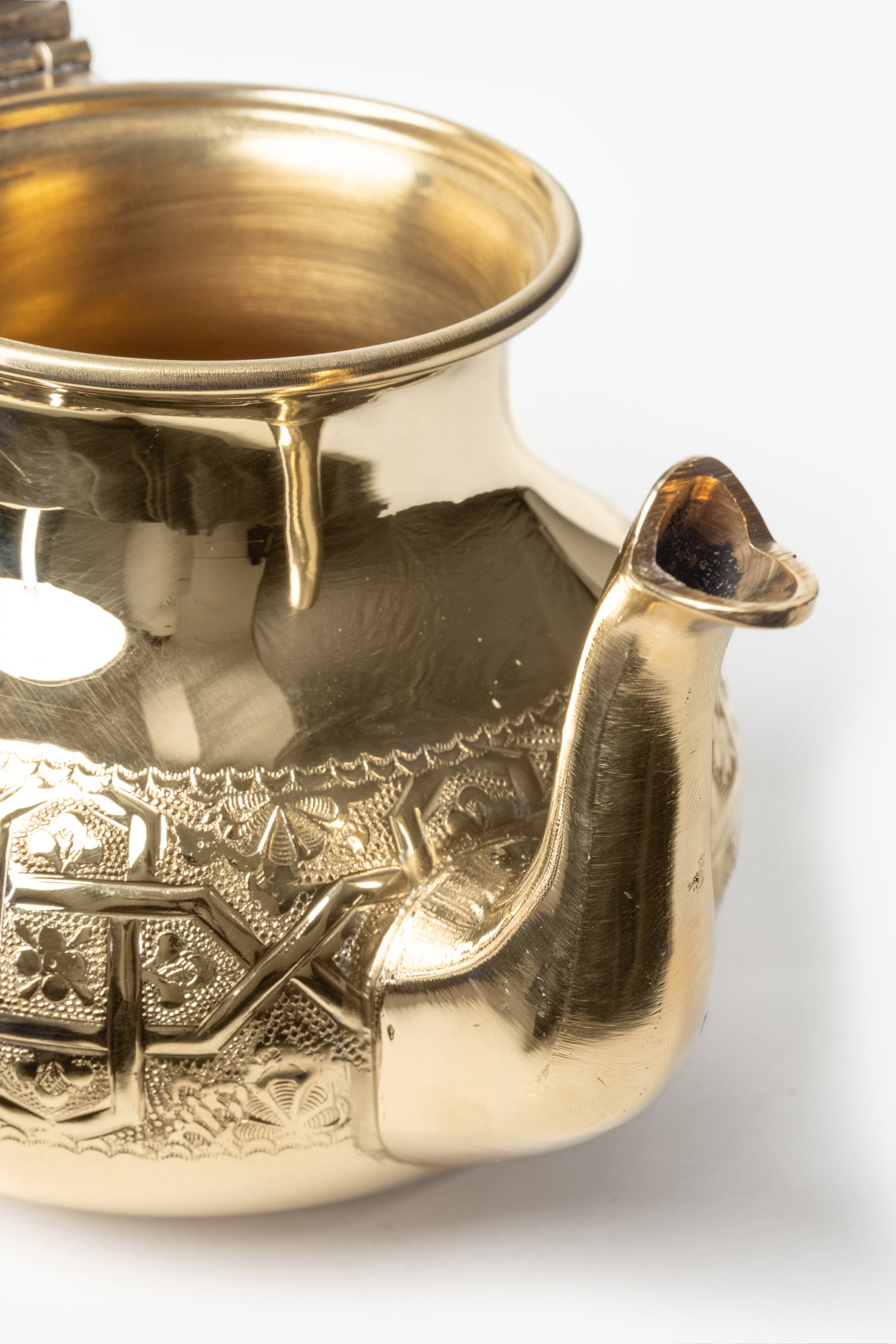 Kaïs – Théière Marocaine à Gravures Traditionnelles